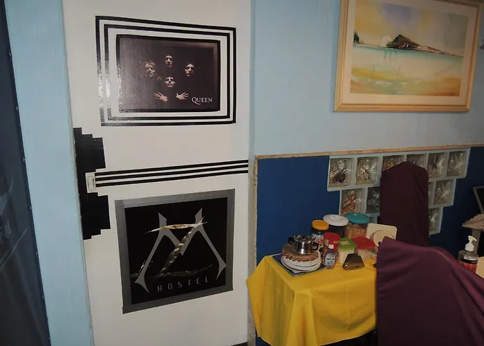 Dormitory Room Mixed